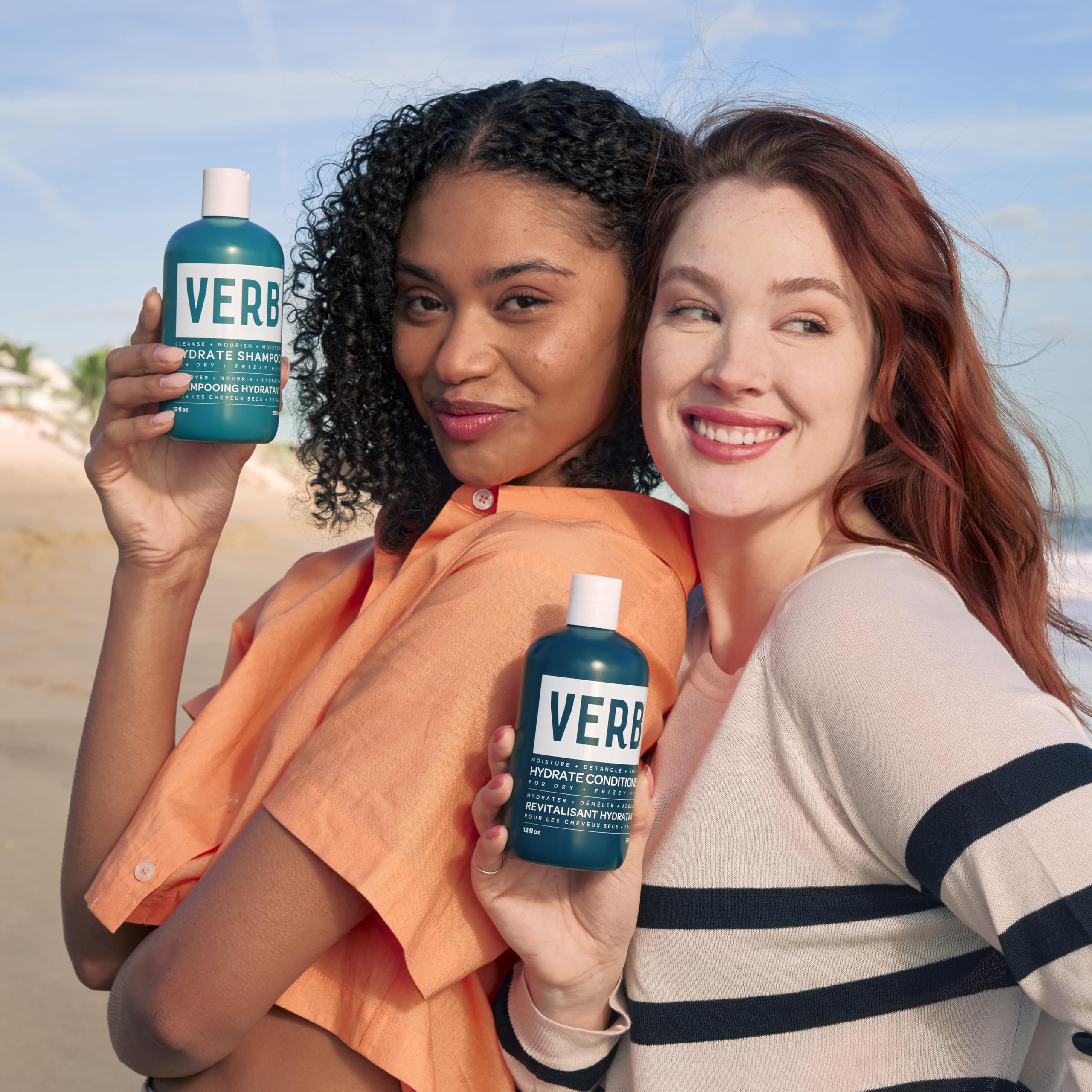 VERB cabello hidratado en modelo tras uso mostrando brillo y control