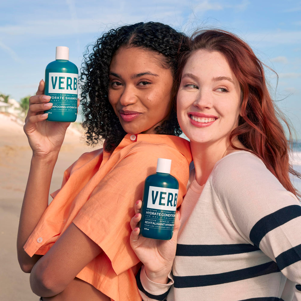 VERB cabello hidratado en modelo tras uso mostrando brillo y control