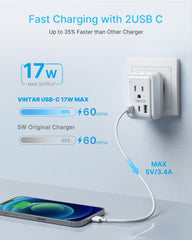 VINTAR enfoque en dos enchufes AC y tres puertos USB listos para cargar