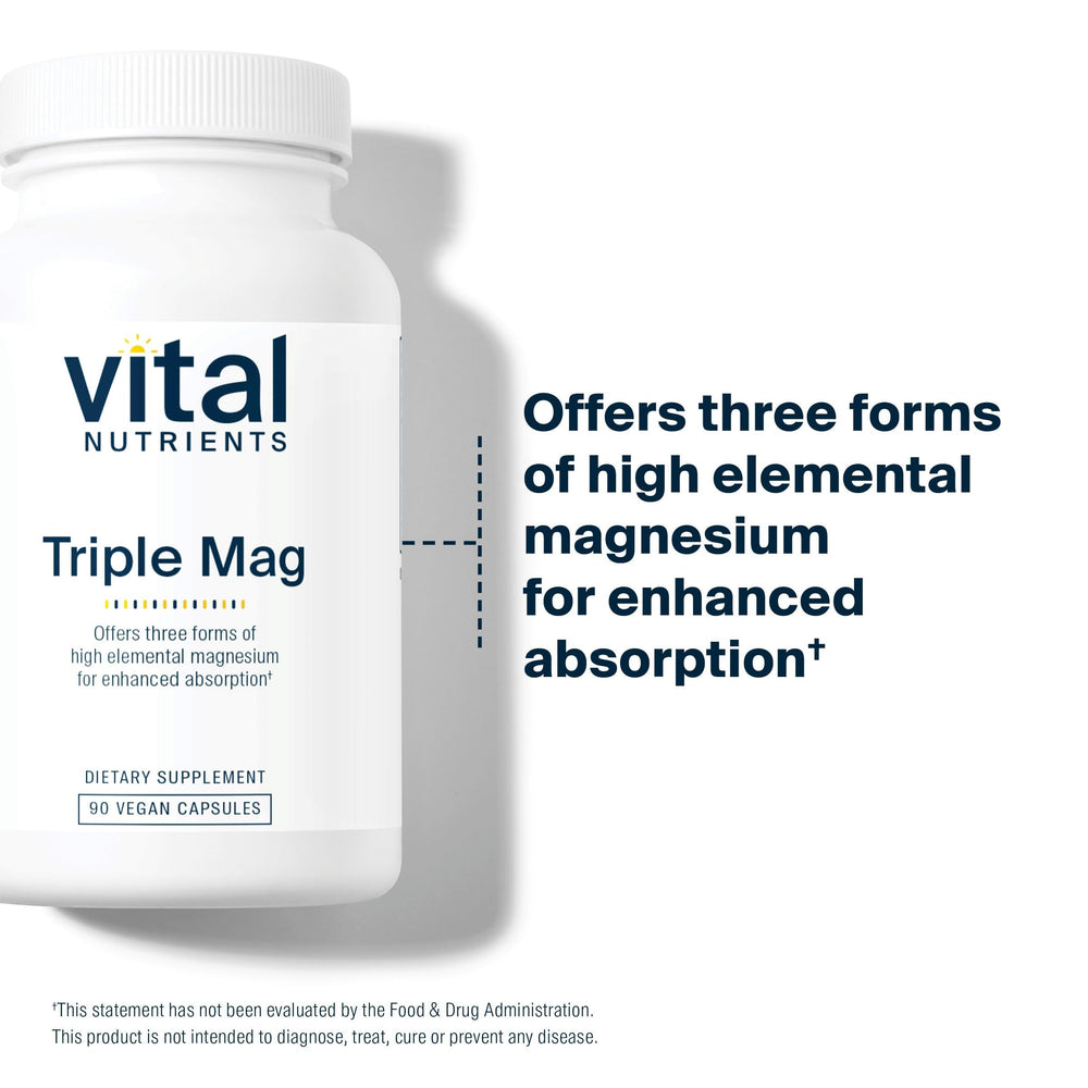 Vital Nutrients persona tomando cápsula para una rutina diaria