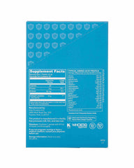 Comparación de tamaño del sobre Vital Proteins junto a una mano para escala
