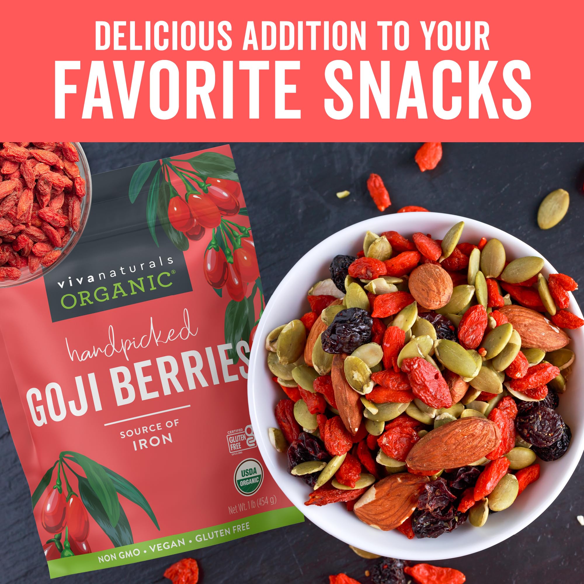Viva Naturals goji mezcladas en batido, aporte de sabor y color natural