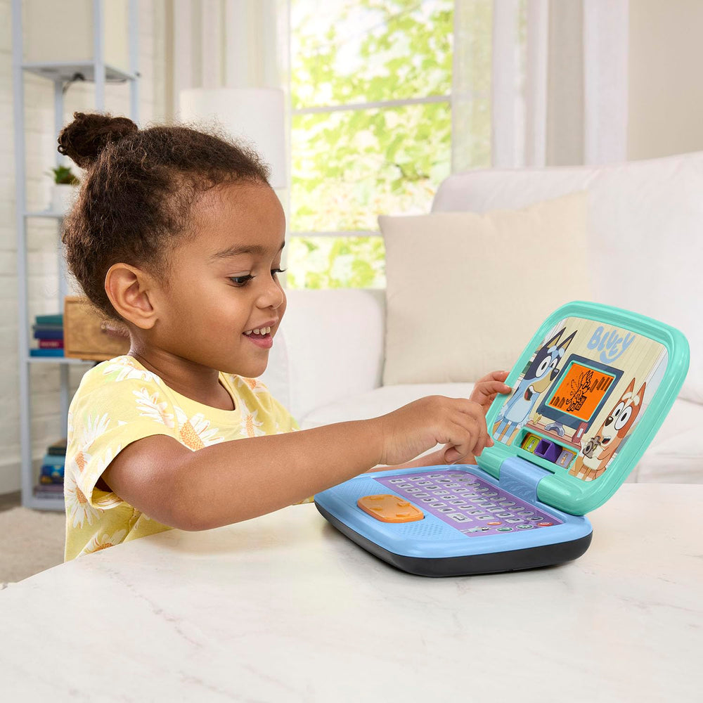 VTech Bluey botón Bluey en primer plano, reproduce frases reconocibles del show