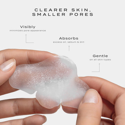 Vue primer plano de la textura hidrocoloide que absorbe sebo y protege la piel