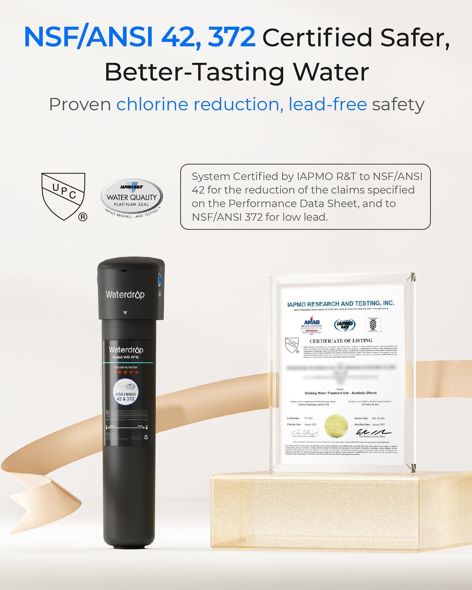 Waterdrop filtro instalado bajo fregadero demostrando uso cotidiano seguro