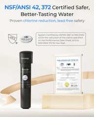 Waterdrop filtro instalado bajo fregadero demostrando uso cotidiano seguro