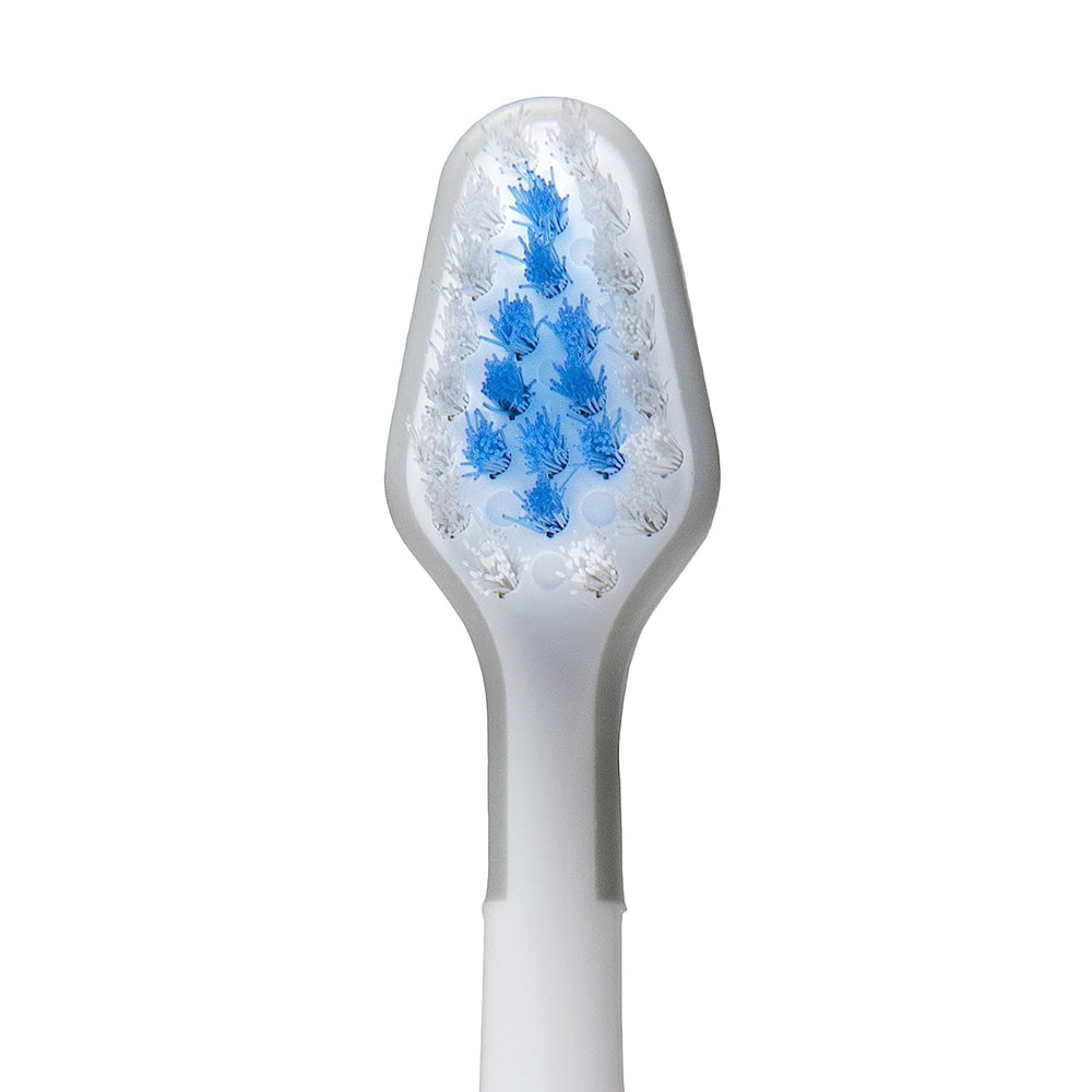 Waterpik close-up de cerdas alto-bajo para mejor eliminación de placa
