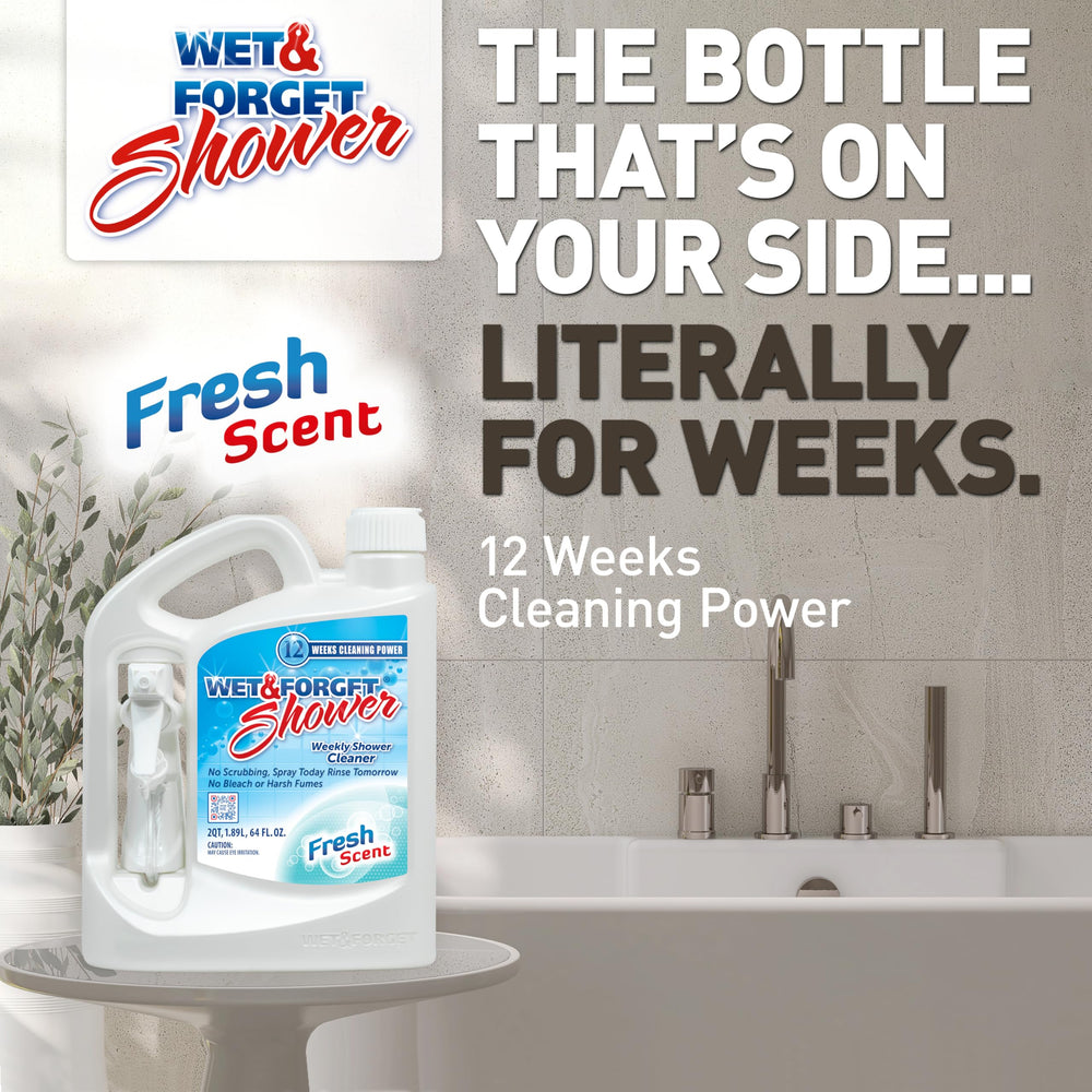 Wet & Forget botella en estante de baño demostrando almacenamiento práctico