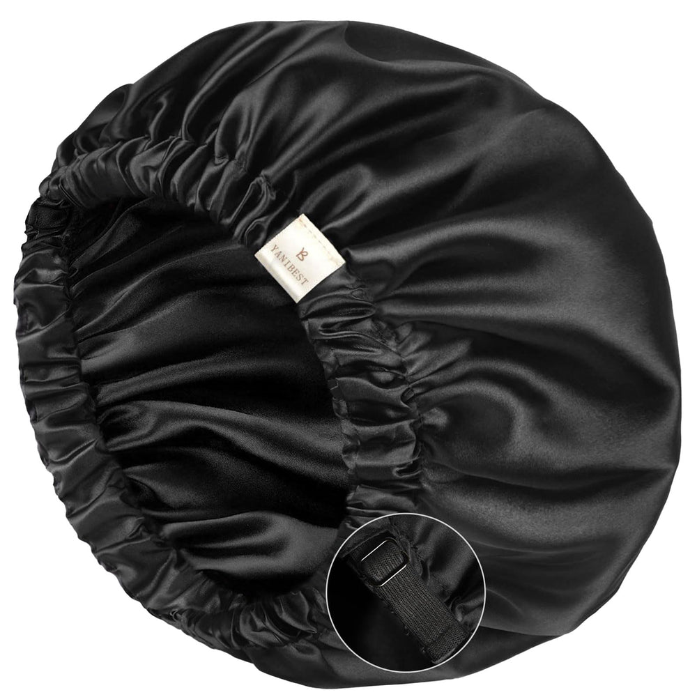 YANIBEST gorro de satén visto de frente mostrando cierre ajustable y acabado elegante