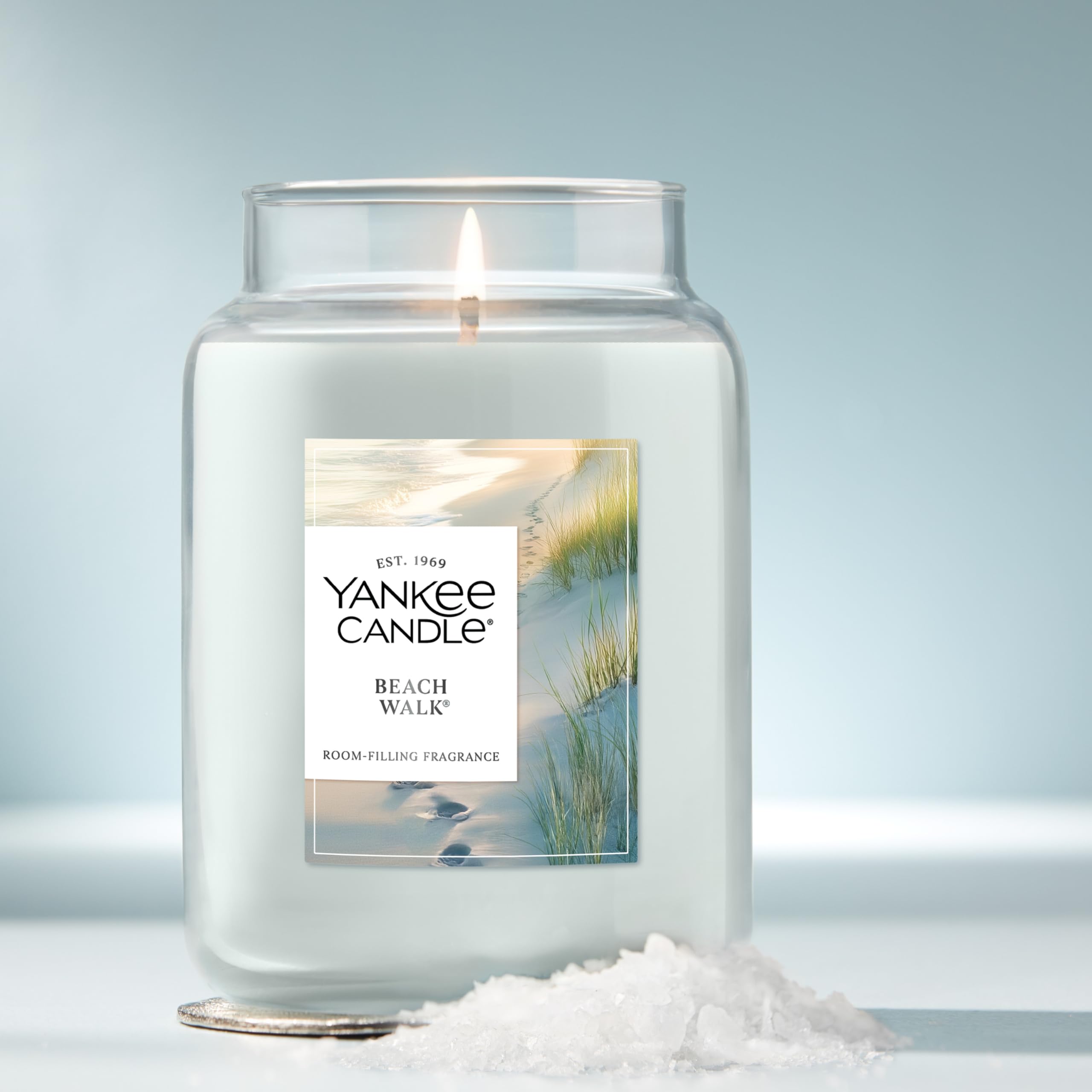 Yankee Candle mecha encendida emitiendo fragancia constante