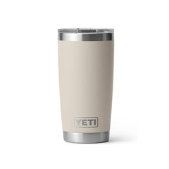 YETI Rambler 20 oz frente en Cape Taupe mostrando diseño y durabilidad