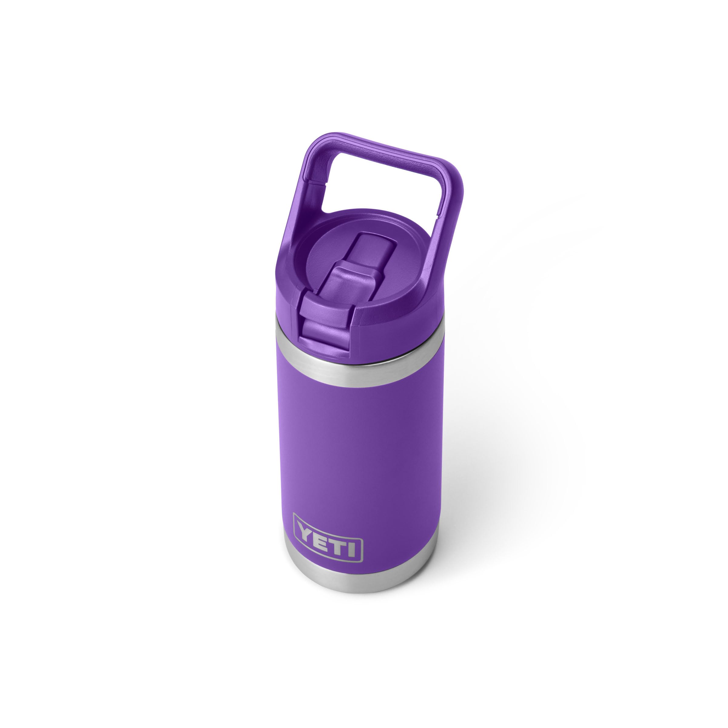 YETI Rambler Jr en mano de niño, tamaño cómodo y fácil de agarrar