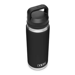 YETI Rambler Chug Cap abierto demostrando acceso rápido y cierre hermético