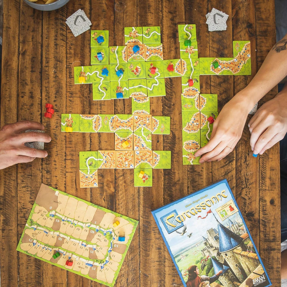 Z-Man Games primer plano de losetas para ver ilustración y encaje preciso